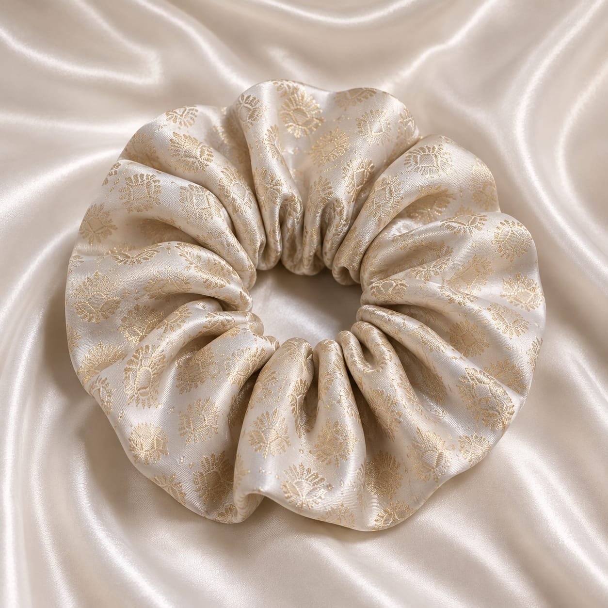 Floral Jacquard Fabric Scrunchie 4 Floral Jacquard Fabric Scrunchie - Image 4