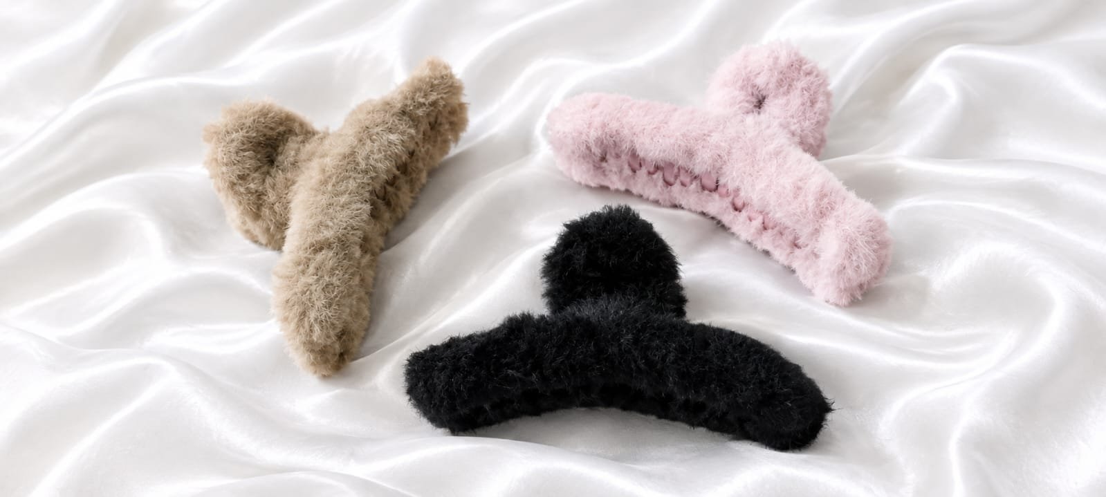 Furry Claw Clips – 3 Piece Set 2 Furry Claw Clips – 3 Piece Set - Image 2