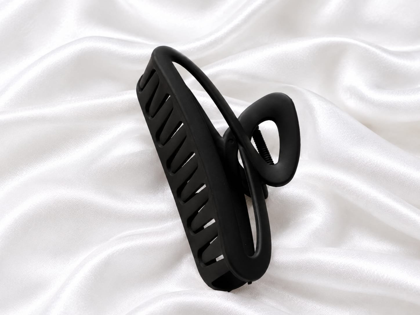 Strong Grip Hair Clip 3 Strong Grip Hair Clip - Image 3